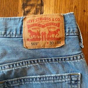 Levi 569 30x34